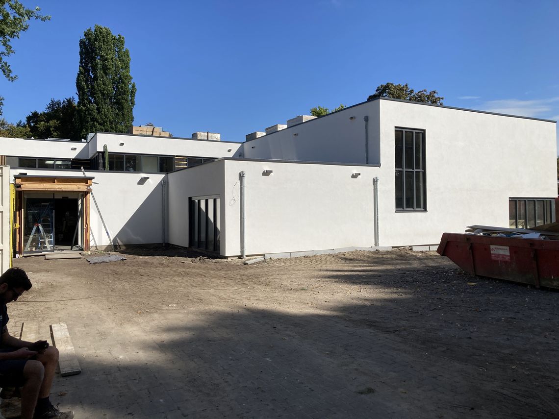 voorkant gevel het kompas bijna klaar